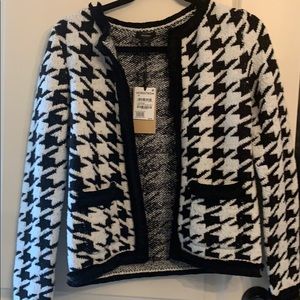 NWT Halogen houndstooth sweater